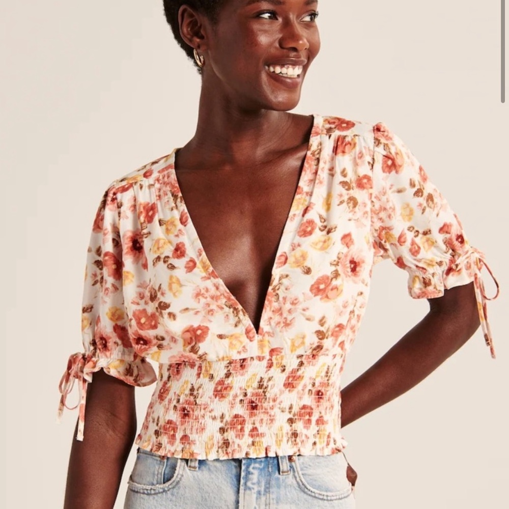 L Abercrombie & Fitch Floral Top